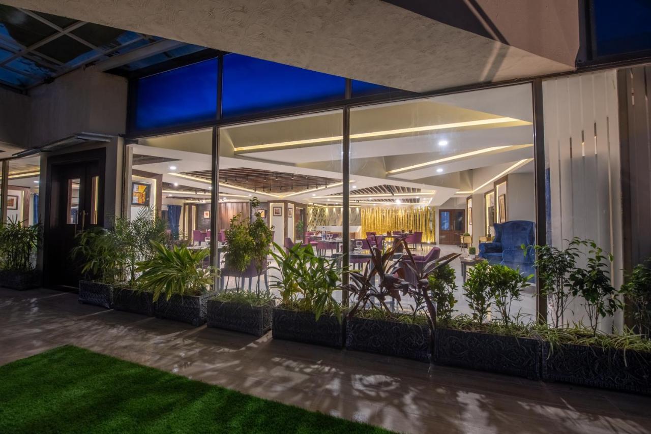 Legend Hotel Islamabad Bagian luar foto