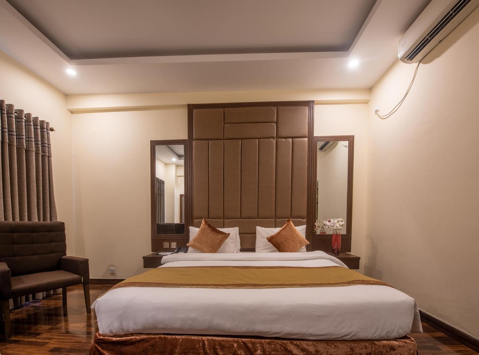Legend Hotel Islamabad Bagian luar foto